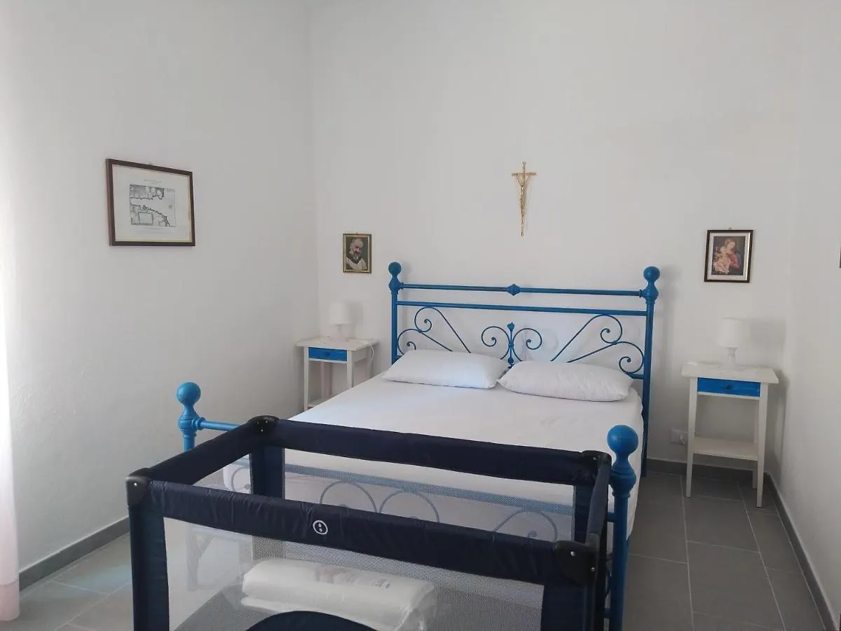 Appartamento CASA ISABELLA vicino mare con giardino Santa Teresa di Gallura Italia