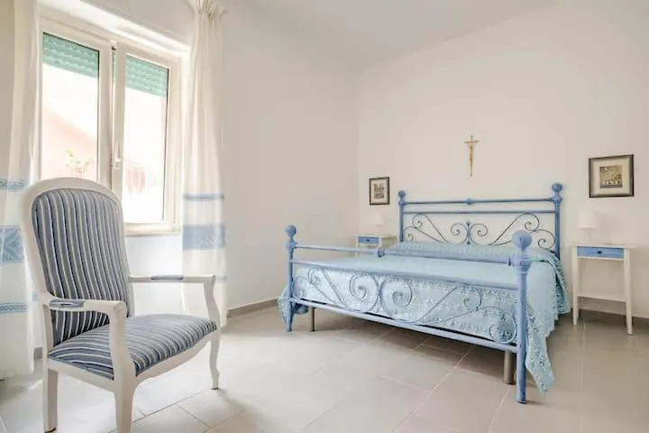 Appartamento CASA ISABELLA vicino mare con giardino Santa Teresa di Gallura Italia