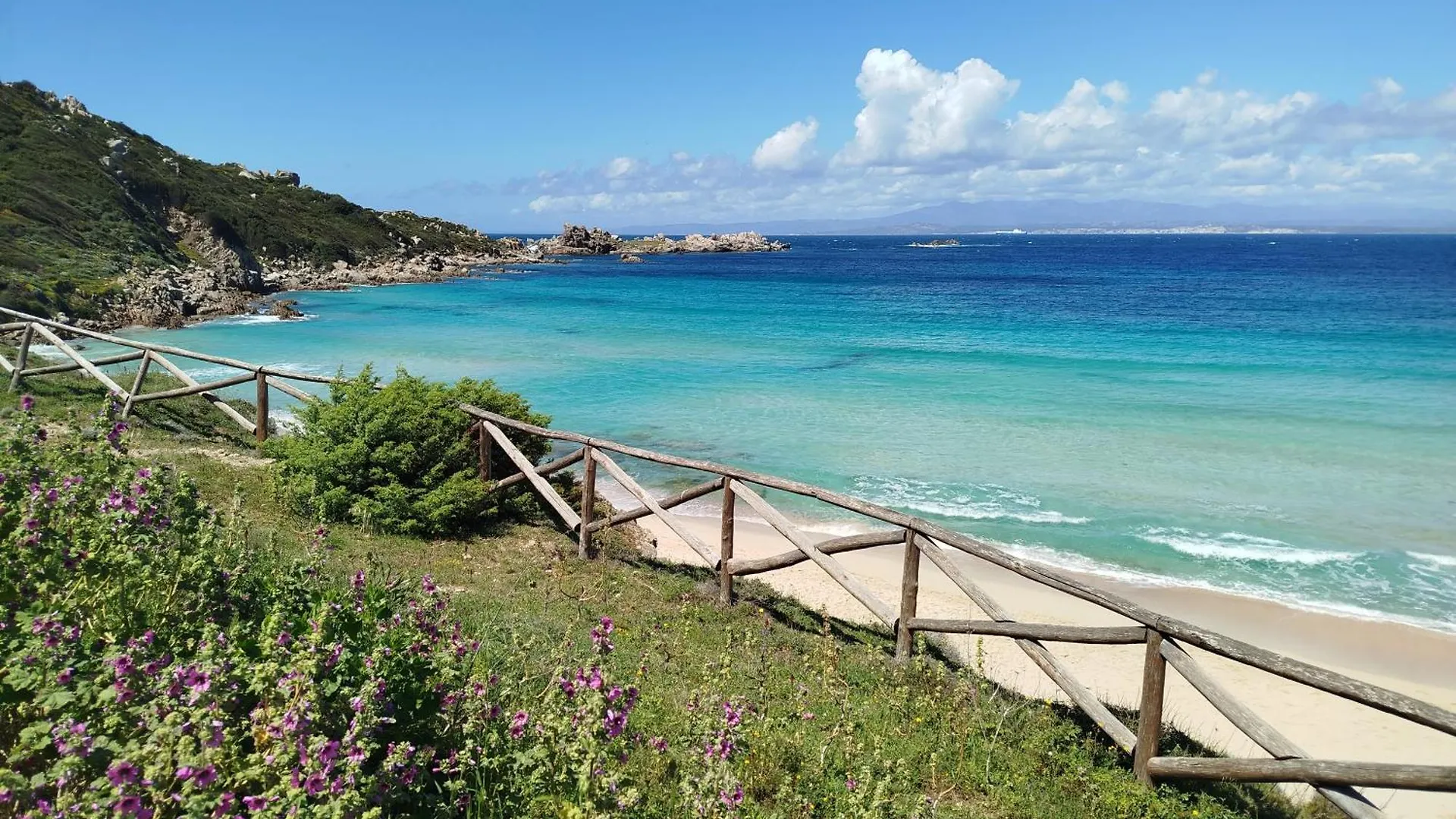 Appartamento CASA ISABELLA vicino mare con giardino Santa Teresa di Gallura Italia